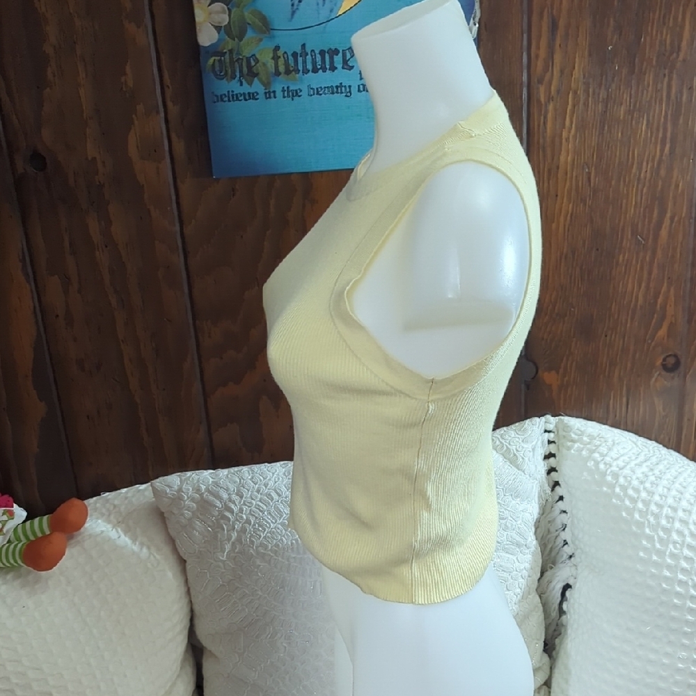 Size L Dynamite Light Yellow Ribbed Tank Top - Picture 10 of 11